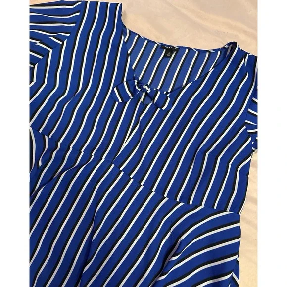 Torrid Plus Size Blue Stripe‎ Georgette Bow Blouse, Size 2/2X - Picture 5 of 8